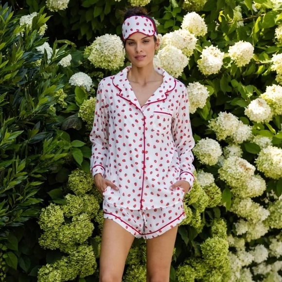 REVOLVE Other - NEW Revolve Plush Strawberry Faux Silk Pajama 3 Piece Set in White & Red XS